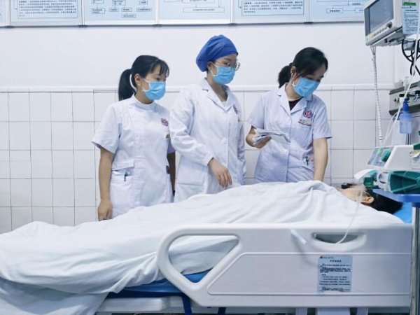 配资炒股入配资平台 不开玩笑! 16岁少女过度减肥, 惹来“极端”危险